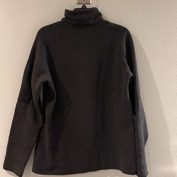 Patagonia Better Sweater (like new) 1/4-Zip Fleece in black - Picture 8 of 8